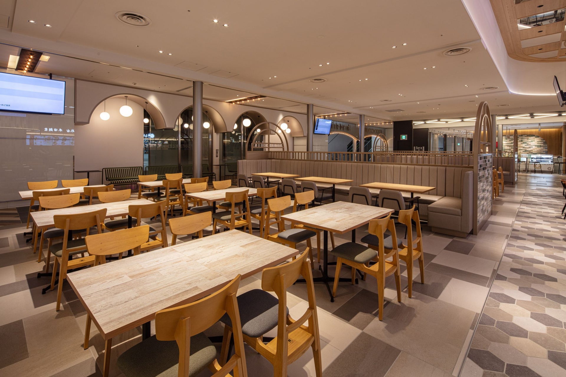 羽田空港 第1ターミナル 地下1階 フードコート「Sora chika」3